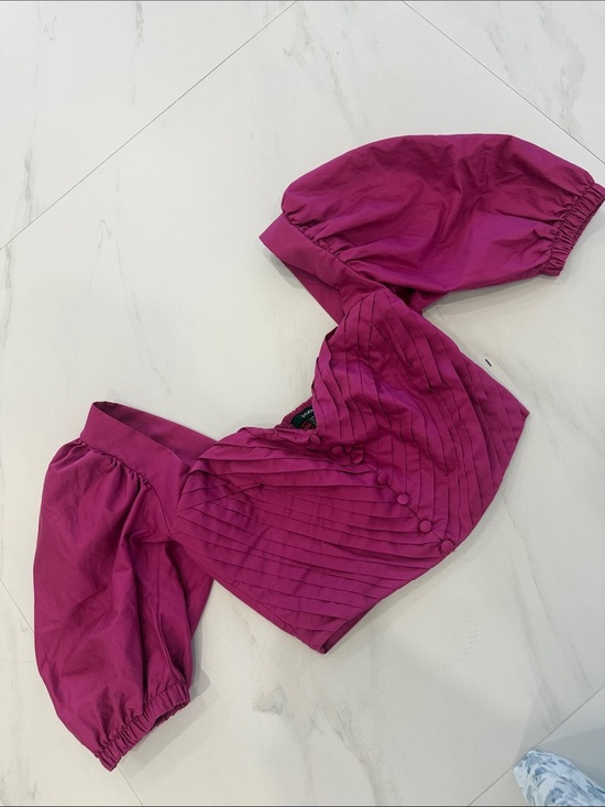 Studio F Tops - Pleated Magenta Puff-Sleeve Crop Top